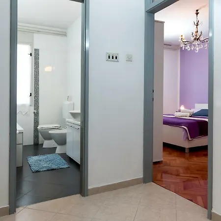 Guest house Ariana Pula